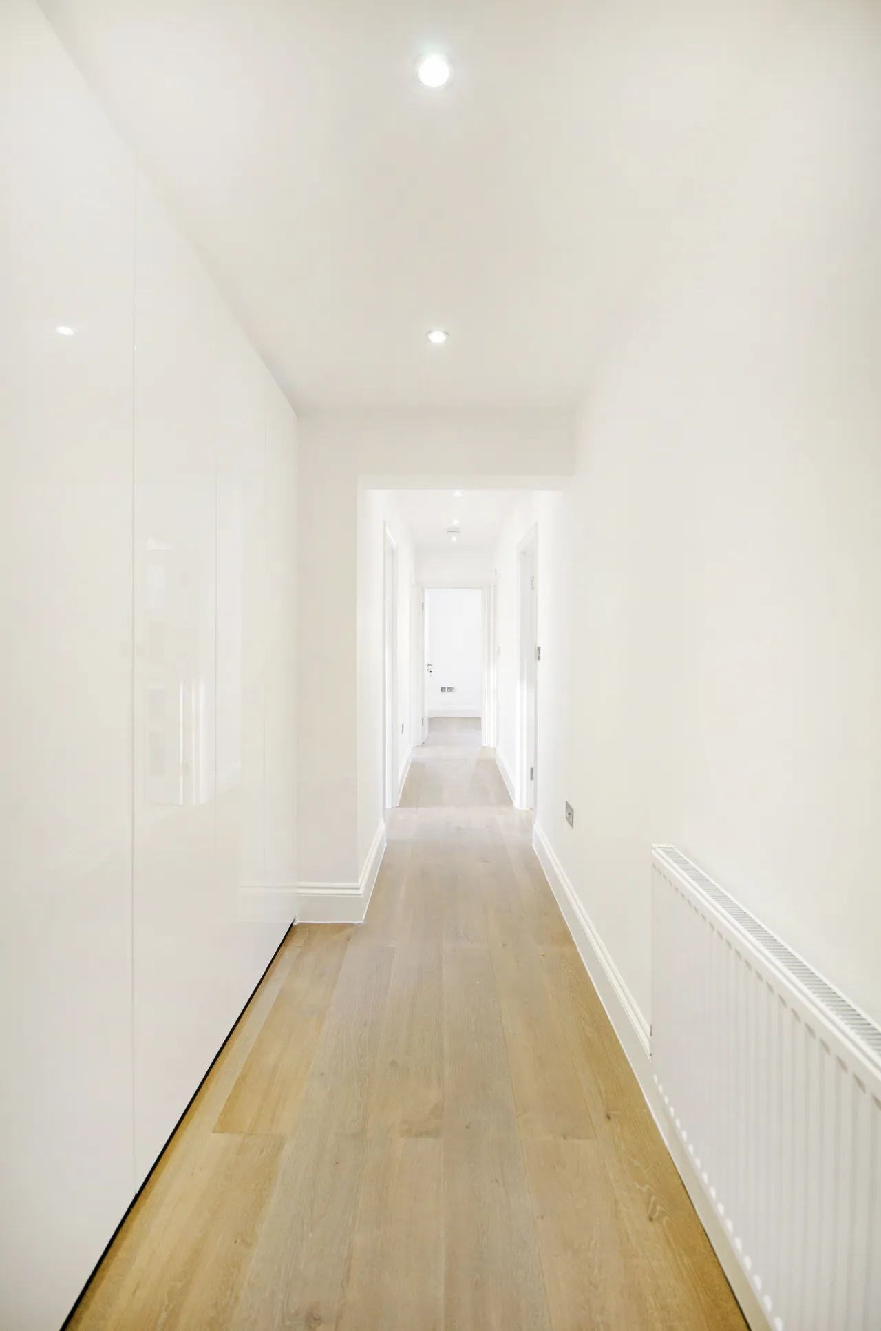 65 Beaufort Park, London, photo 6