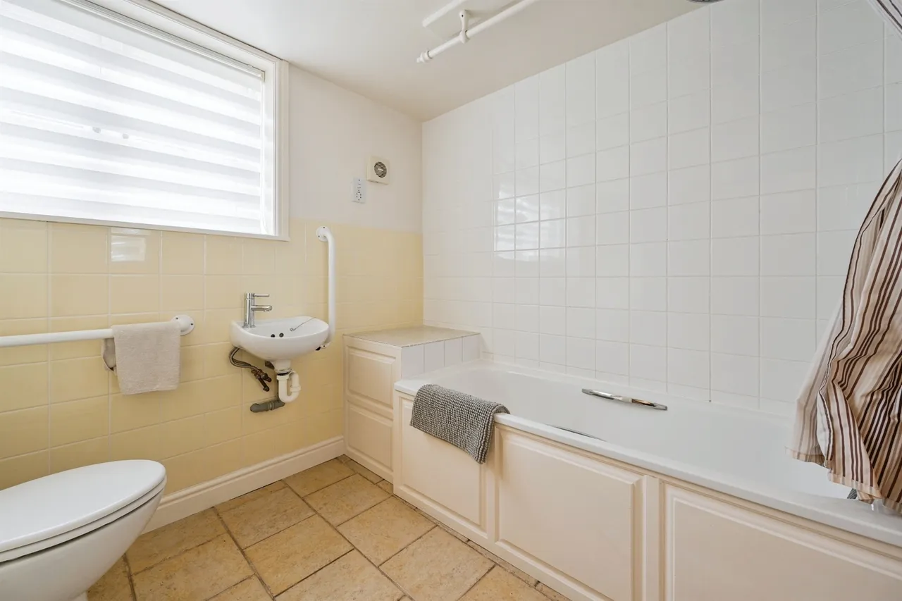 Nightjar Cottage, Leigh, ST10, photo 9