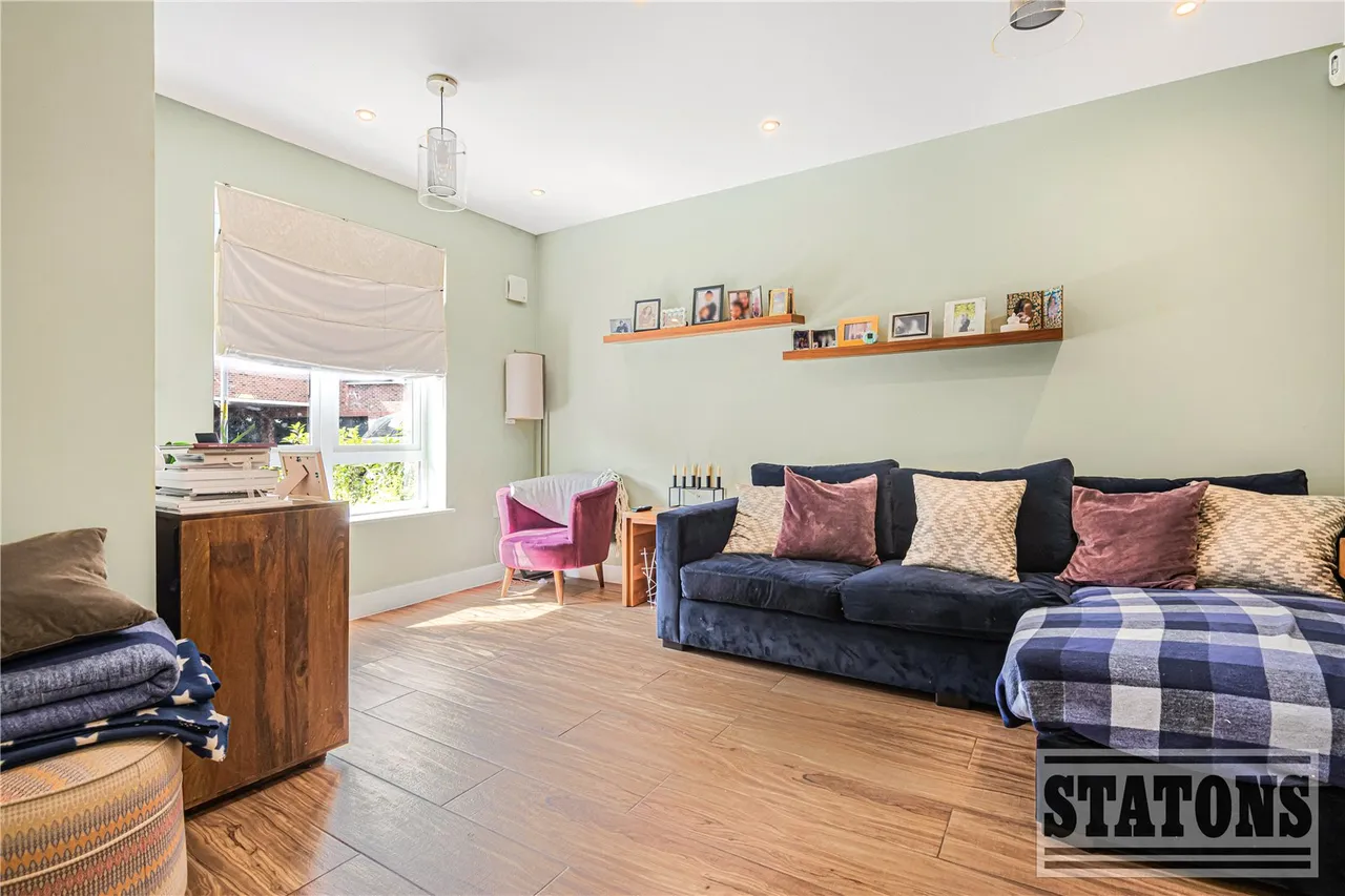 Green Close, Brookmans Park, Hertfordshire, AL9 7ST, photo 3