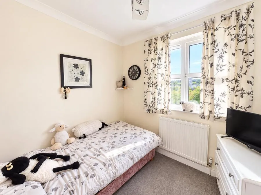 Kingslea Park, East Cowes, PO32, photo 8