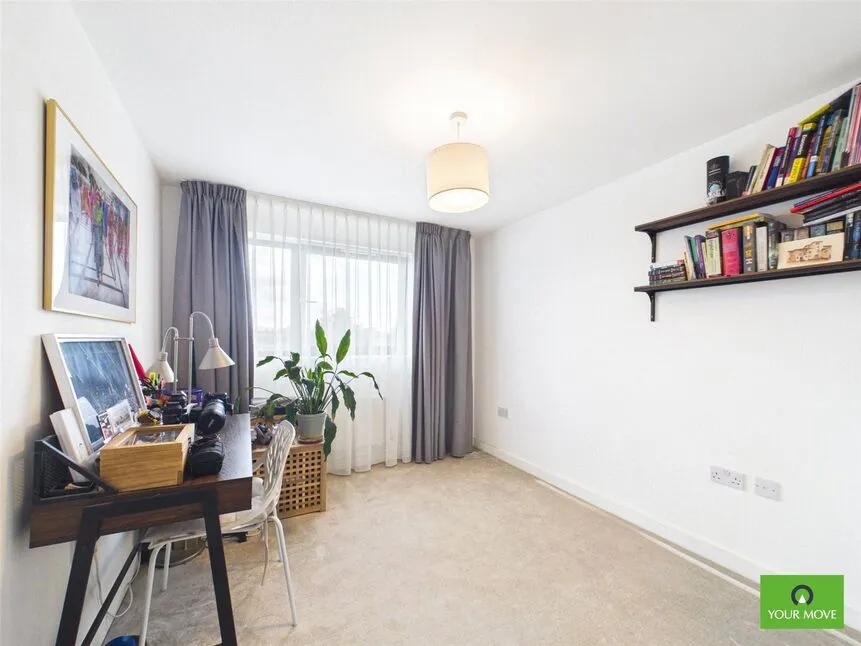 Cottons Approach, Romford, RM7, photo 9