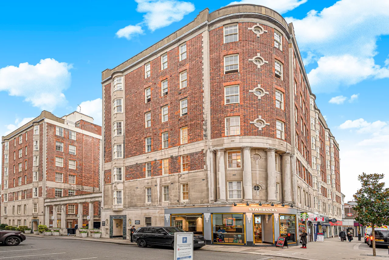 1 bed flat for sale, Princess Court, Bayswater