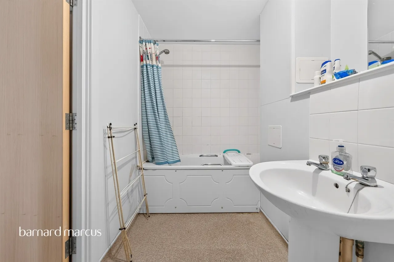 Hogarth Crescent, Croydon, CR0, photo 17