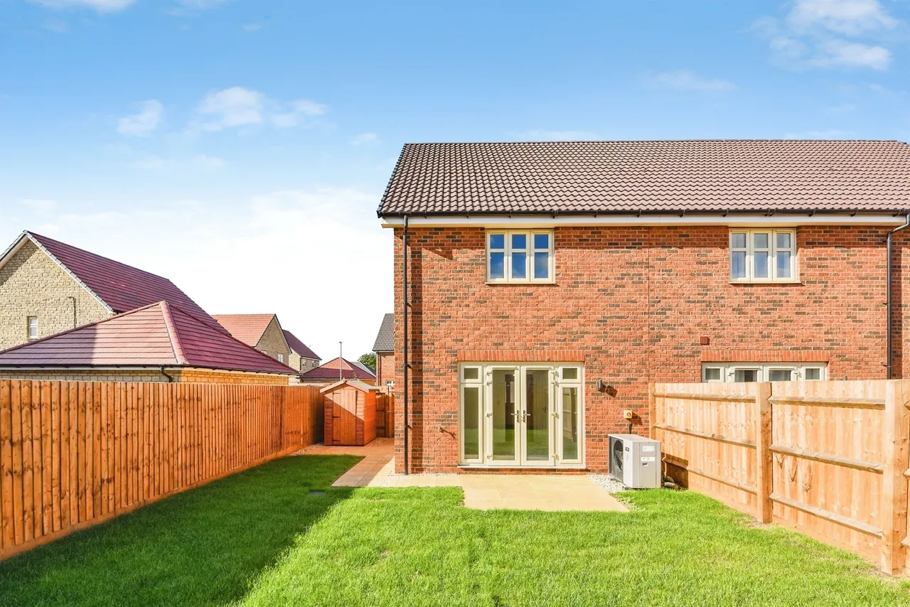 Cranbrook Close, Patterdown, SN15, photo 10