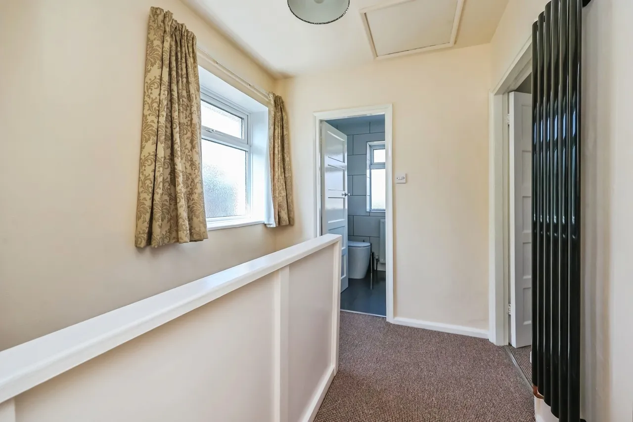 Maypole, Clifton, Nottingham, NG11, photo 7