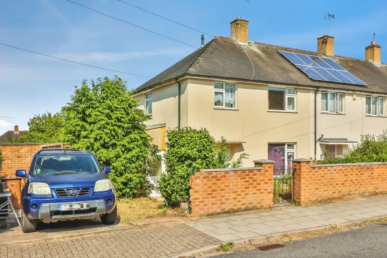 3 bed house for sale — Maypole, Clifton, Nottingham, NG11