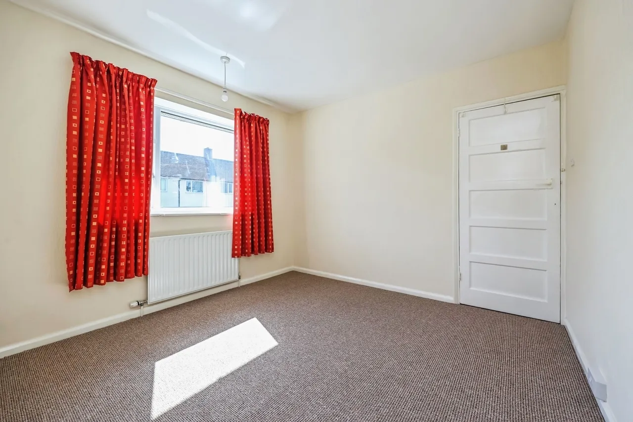 Maypole, Clifton, Nottingham, NG11, photo 11