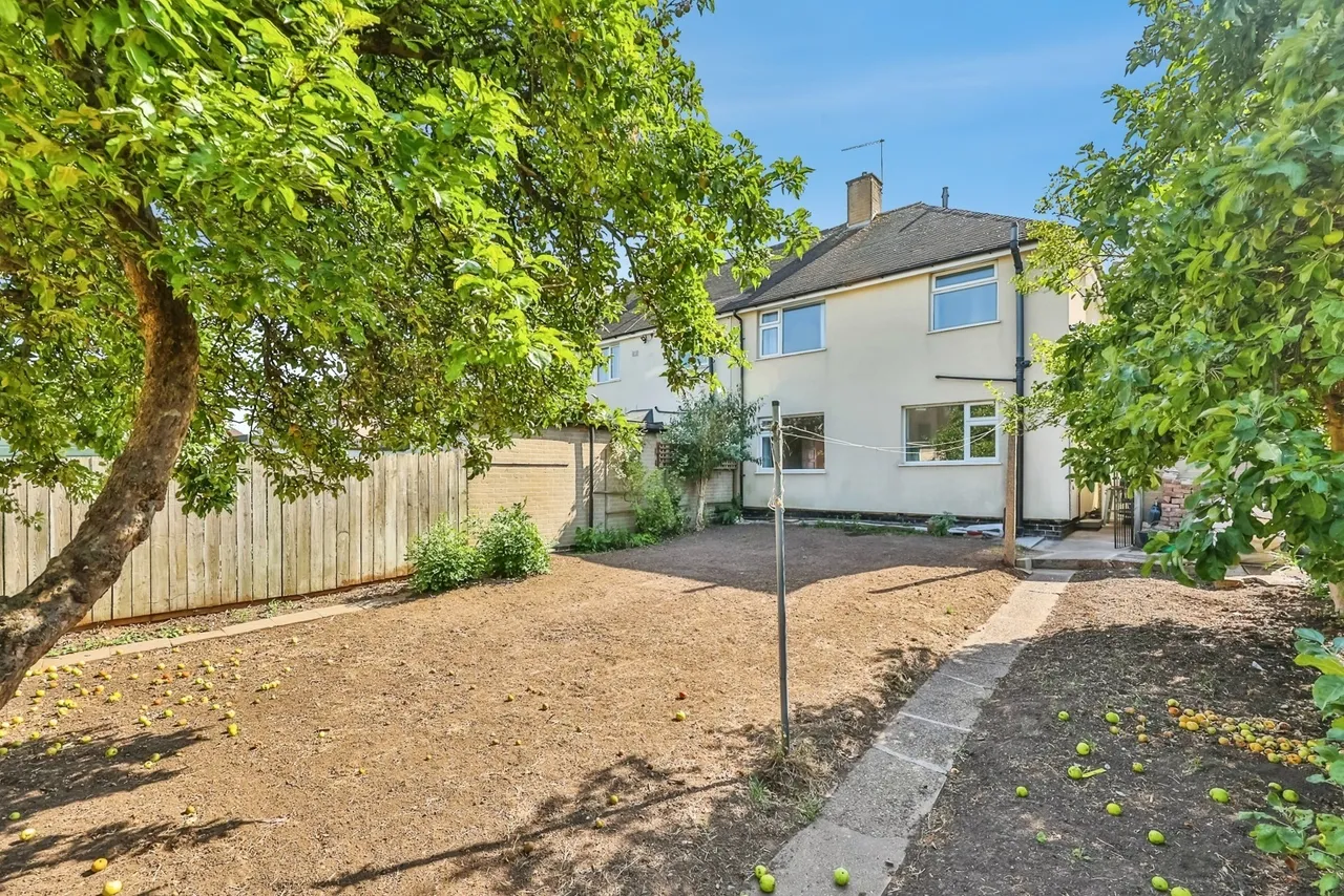 Maypole, Clifton, Nottingham, NG11, photo 16