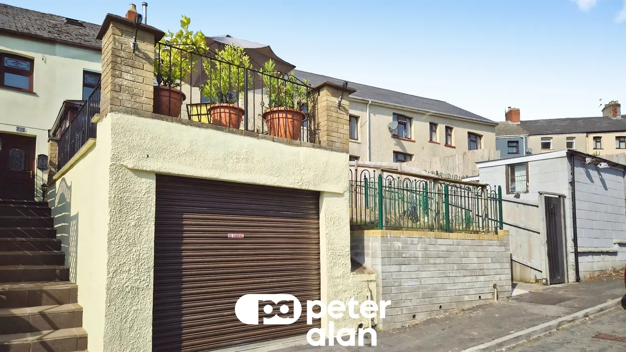 3 bed house for sale, Fernhill Terrace, New Tredegar, NP24