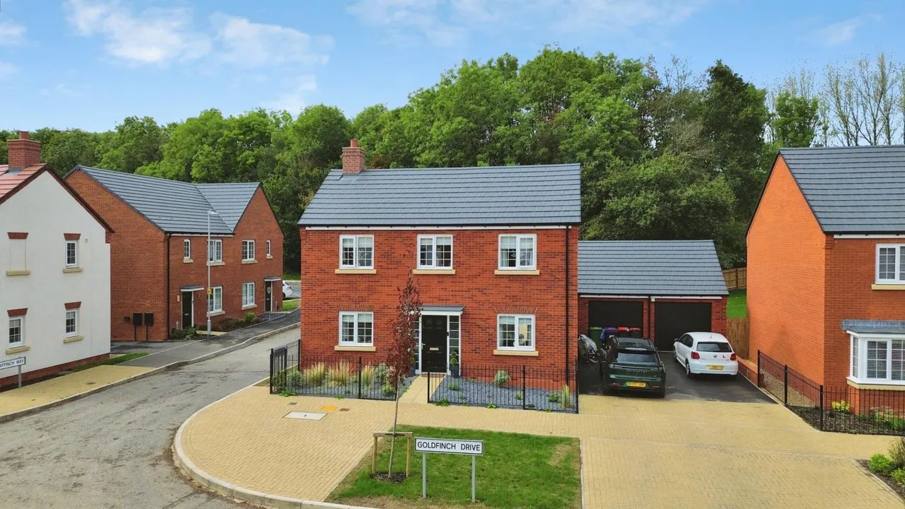 4 bed house for sale, Goldfinch Drive, Nedge Hill, TF7