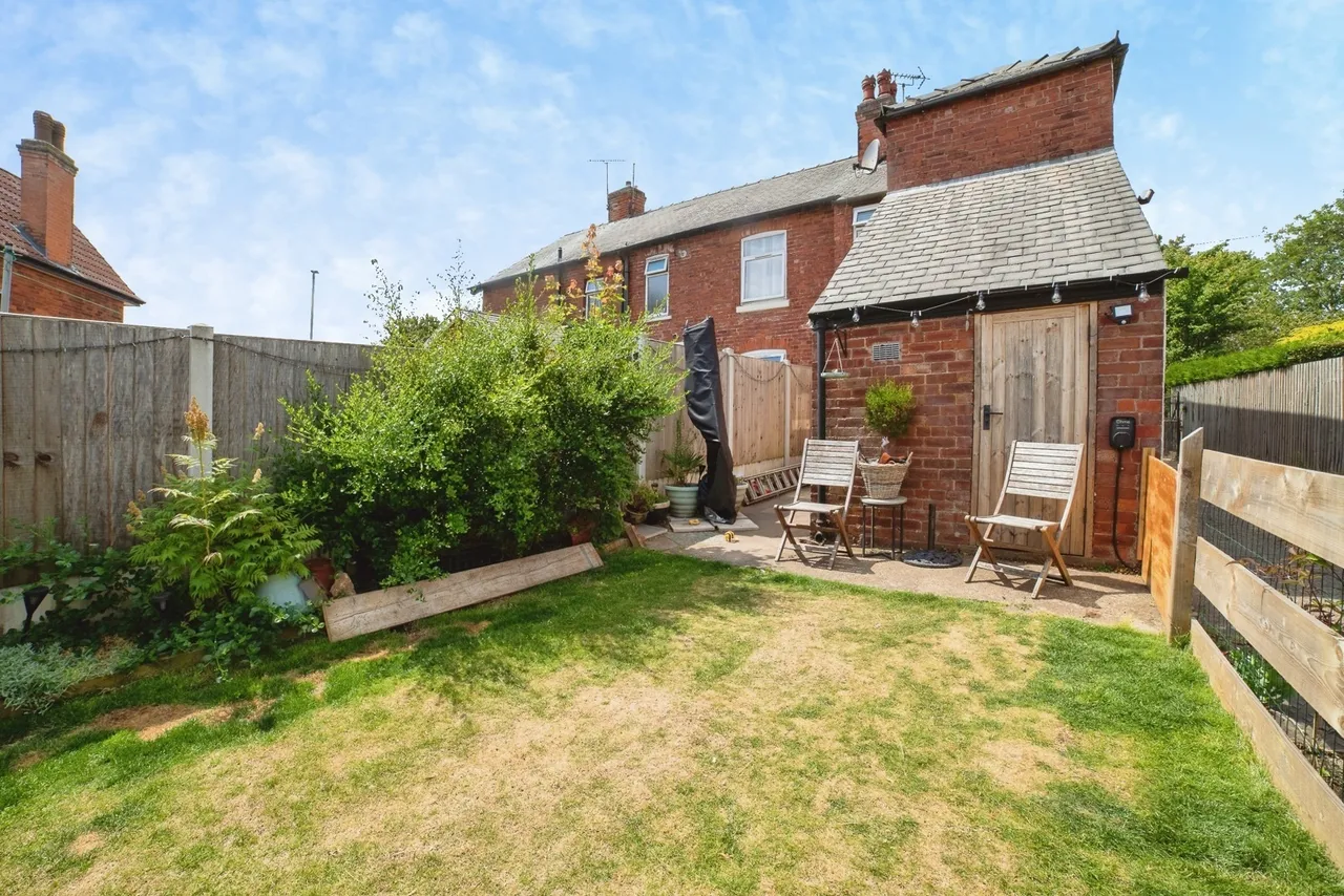 Lawn Avenue, Sutton-in-Ashfield, Nottinghamshire, NG17, photo 14