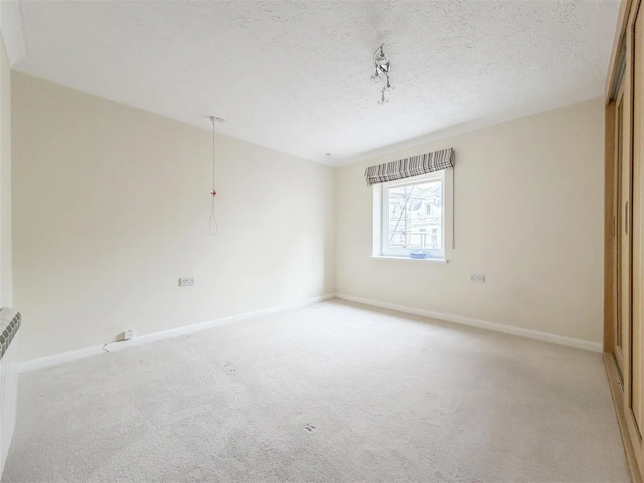 Marina, Bexhill-On-Sea, TN40 1BW, photo 11