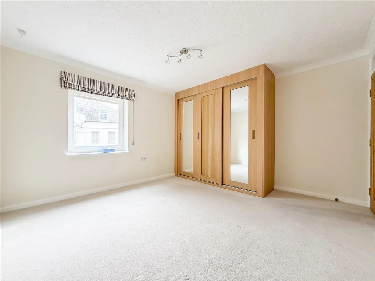 Marina, Bexhill-On-Sea, TN40 1BW, photo 9