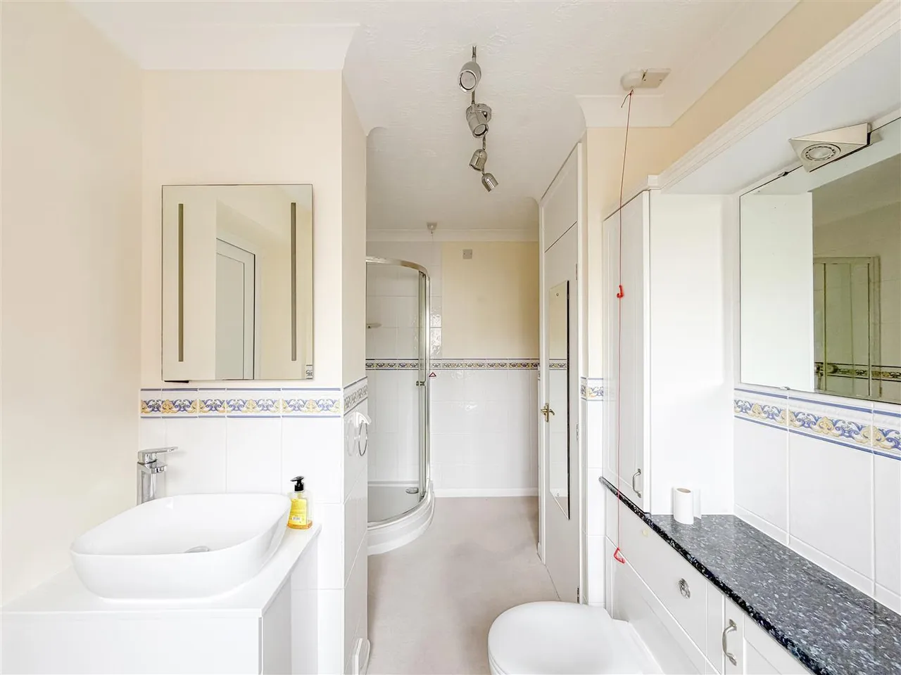 Marina, Bexhill-On-Sea, TN40 1BW, photo 15