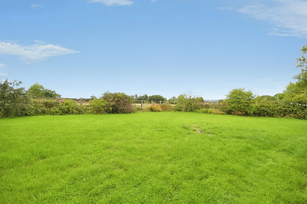 Matlock Road, Brackenfield, DE55, photo 2