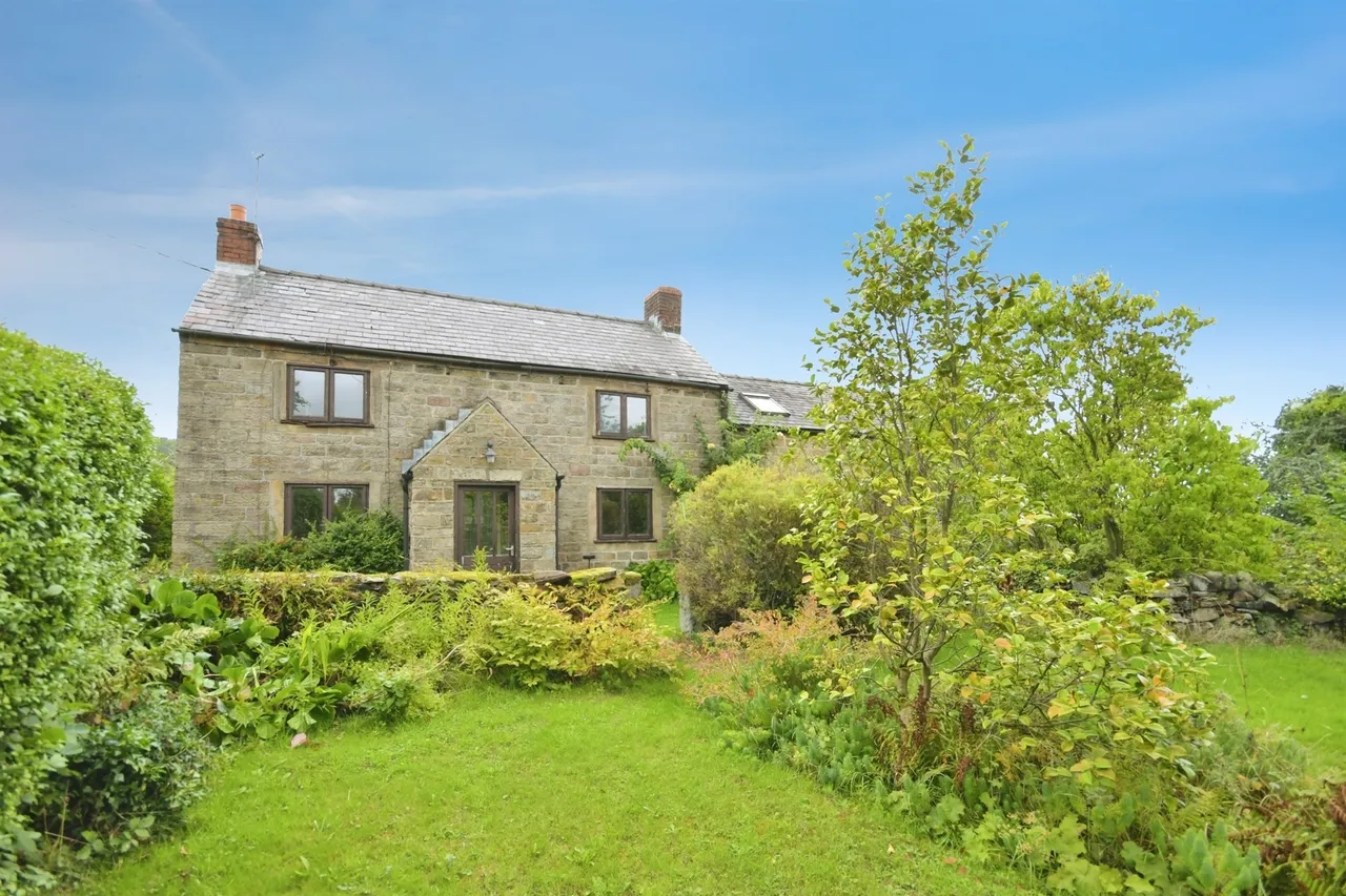 4 bed house for sale, Matlock Road, Brackenfield, DE55