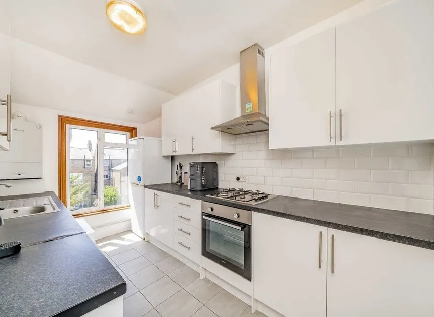 Cavendish Road, Clapham South, SW12, photo 3