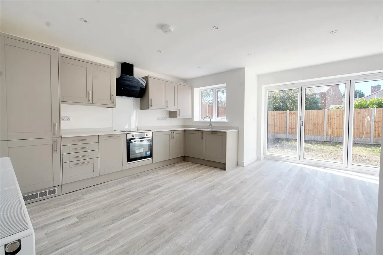 Waldorf Close, Alvaston, DE24, photo 5