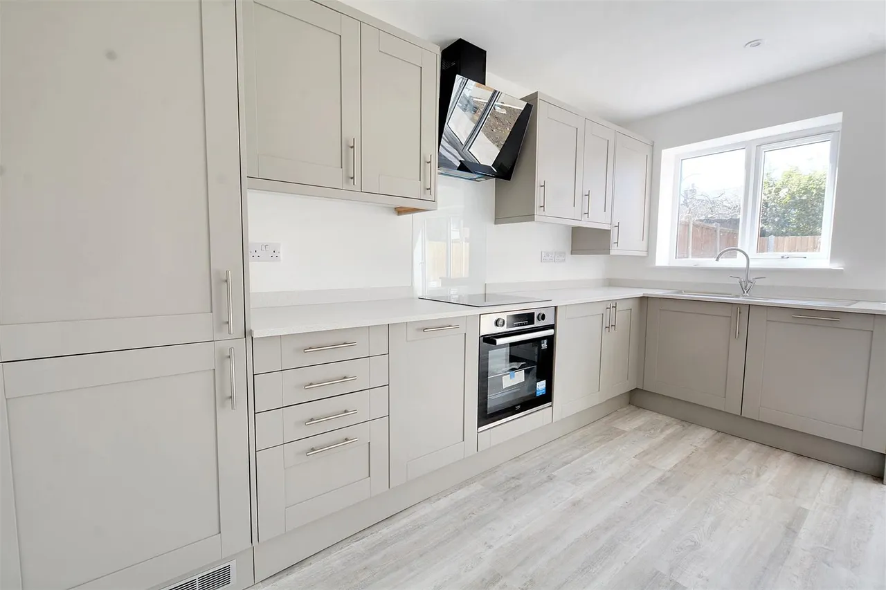 Waldorf Close, Alvaston, DE24, photo 7