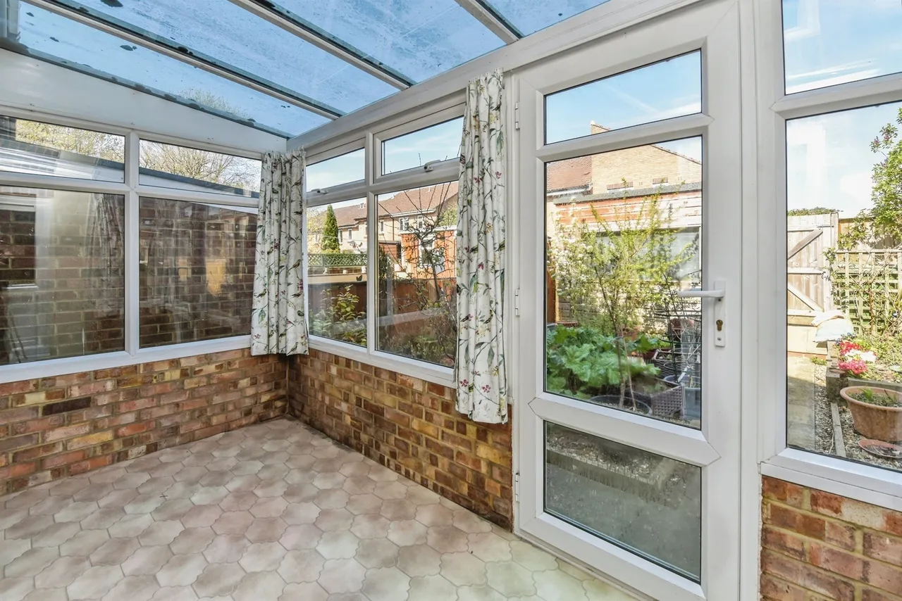 Laburnum Close, Frome, photo 12