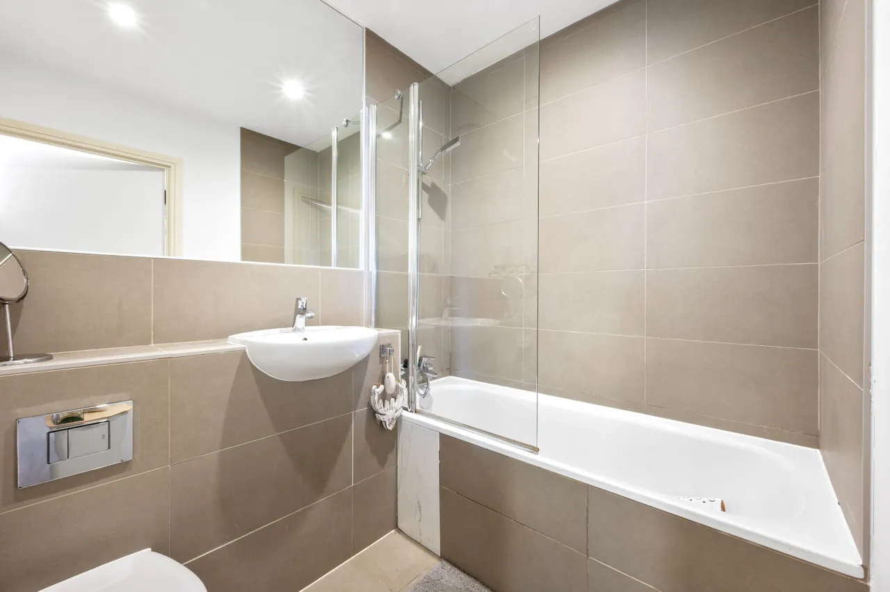 Sandringham Avenue, Wimbledon, SW20, photo 8