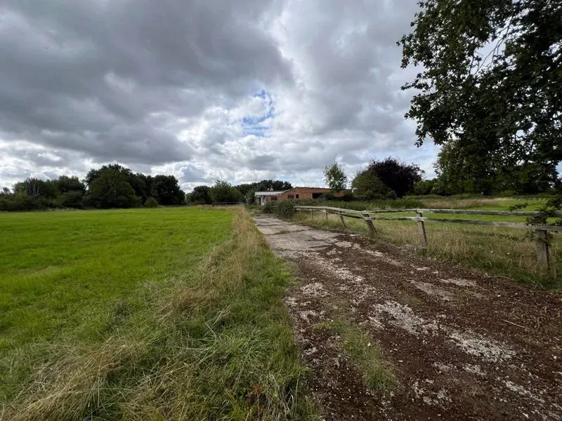 property for sale — Lower End, Marsworth, Buckinghamshire, HP23 4NB