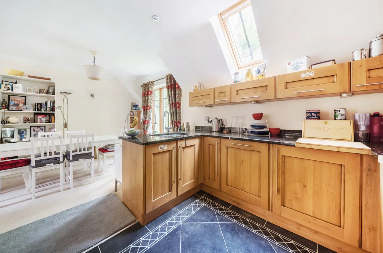 Salisbury Road, Sherfield English, SO51, photo 9