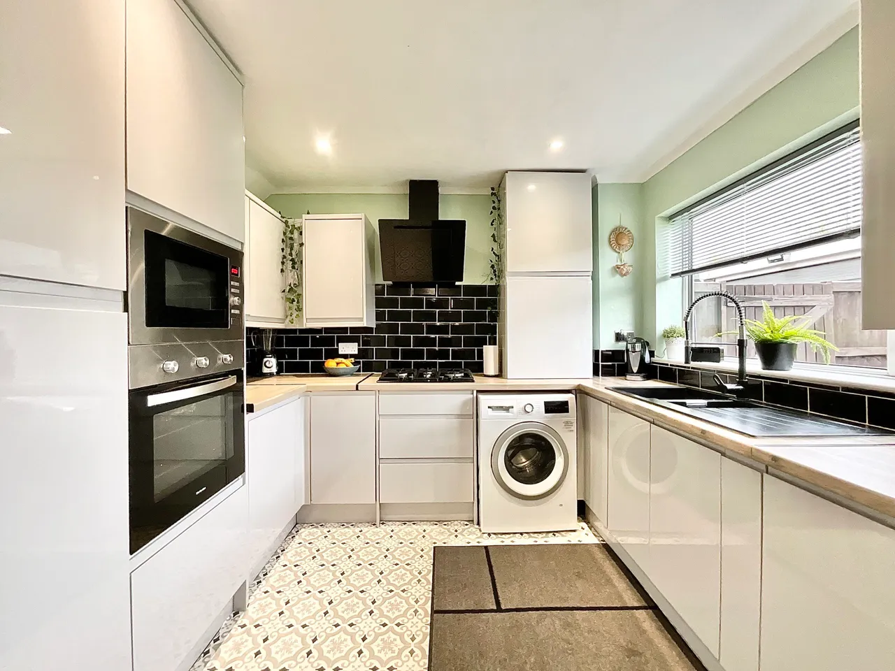Lavender Avenue, Blythe Bridge, ST11, photo 3