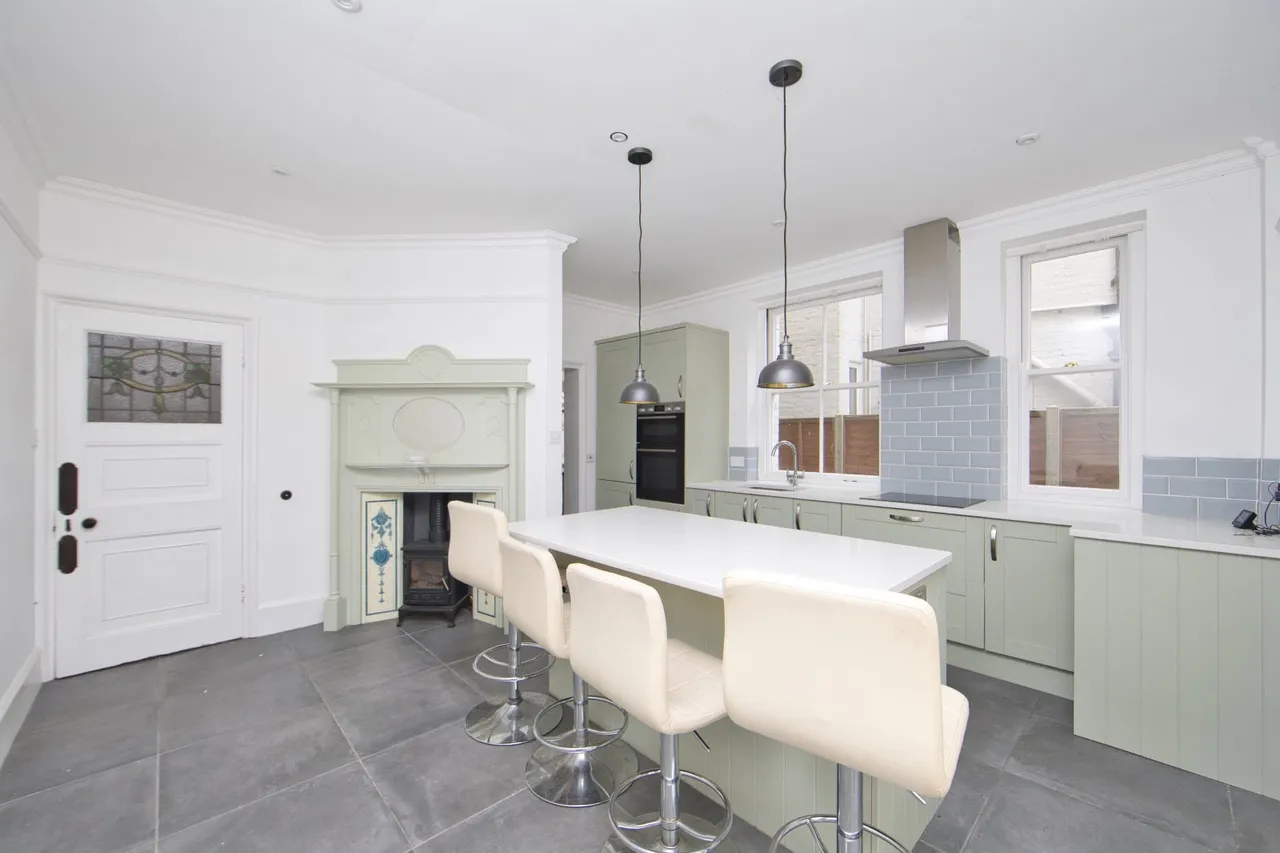 Blenheim Road, Deal, CT14, photo 5