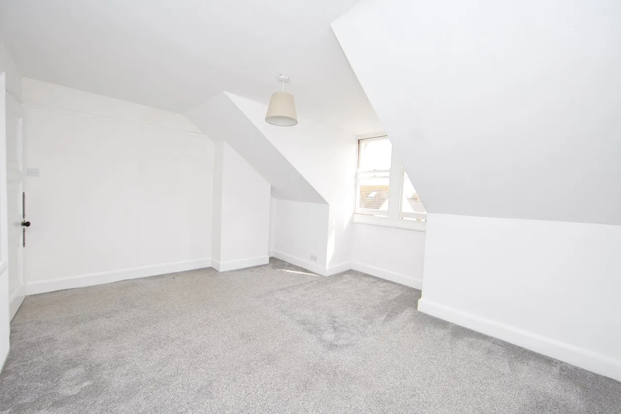 Blenheim Road, Deal, CT14, photo 12
