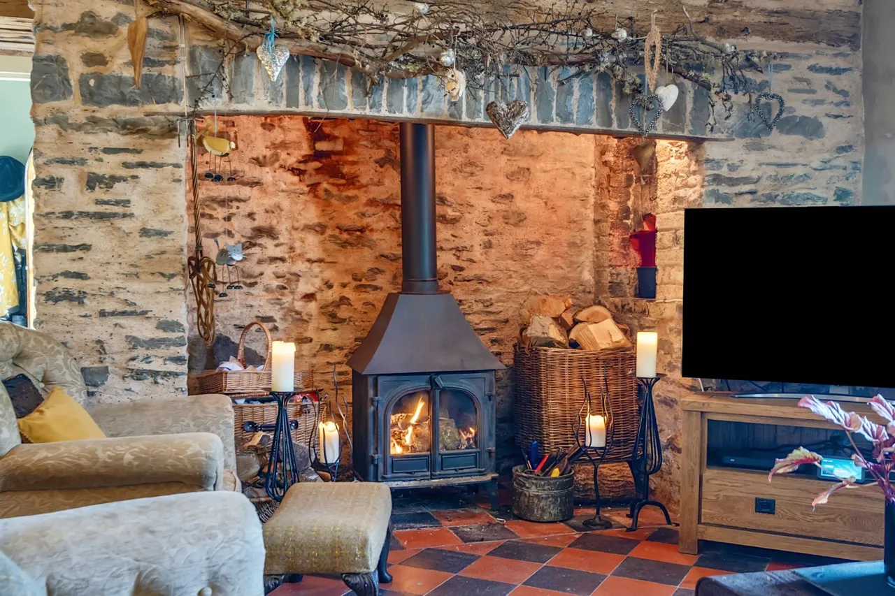 Pumpsaint, Llanwrda, SA19, photo 15