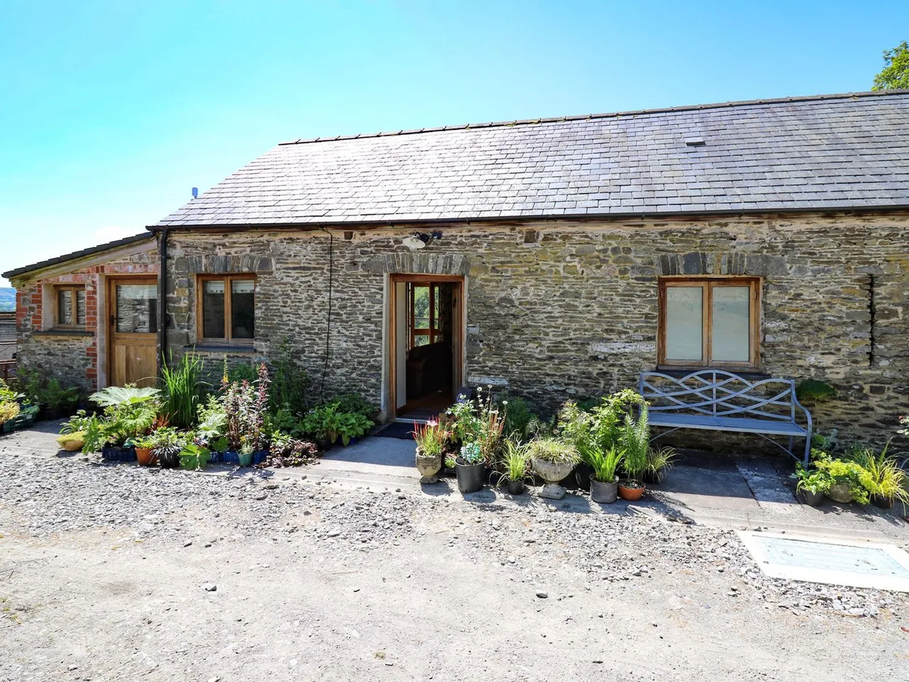 Pumpsaint, Llanwrda, SA19, photo 25