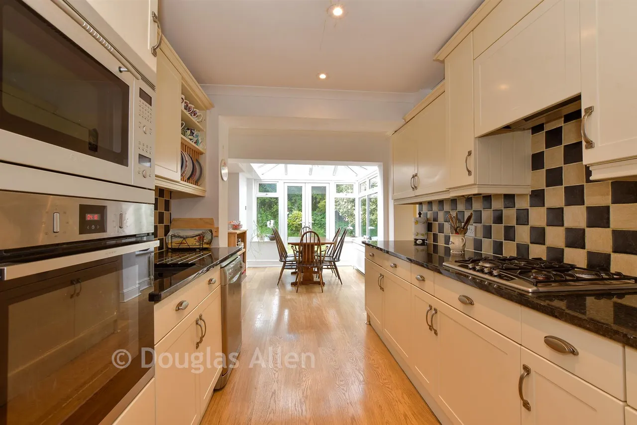 Hobbs Cross Road, Harlow, CM17, photo 4