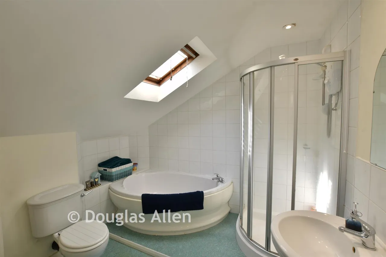 Hobbs Cross Road, Harlow, CM17, photo 8