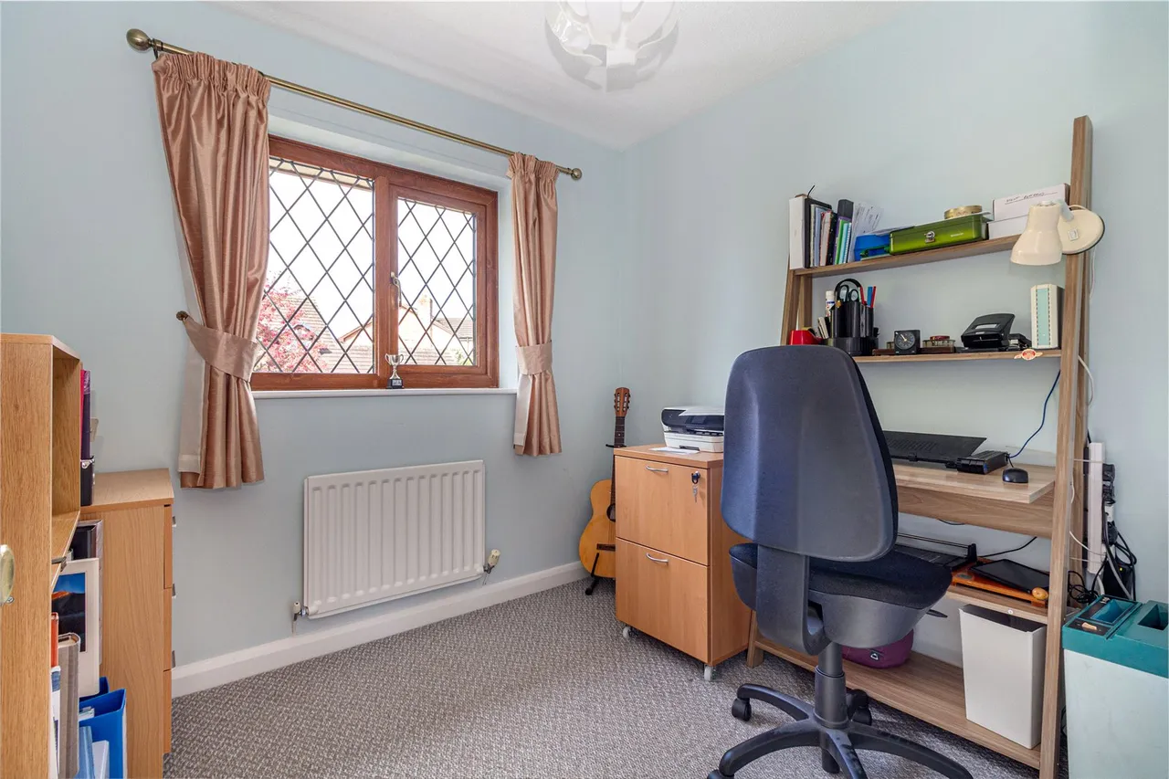 Hither Green Lane, Abbey Park, B98, photo 12