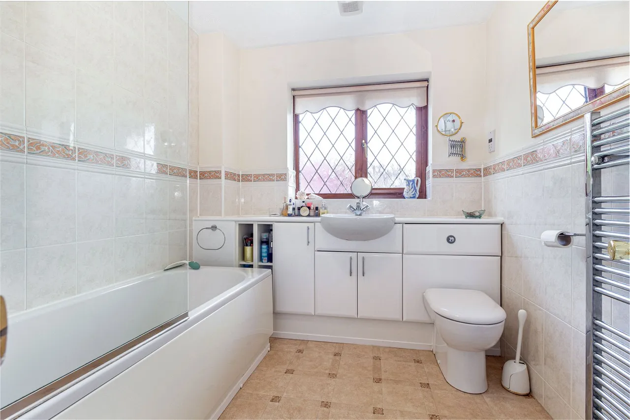 Hither Green Lane, Abbey Park, B98, photo 13
