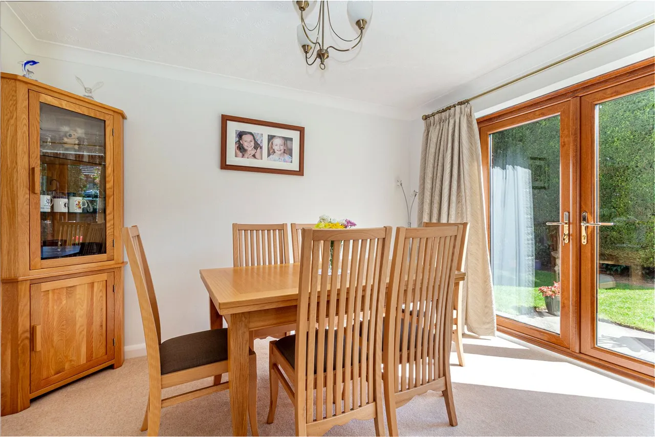 Hither Green Lane, Abbey Park, B98, photo 6