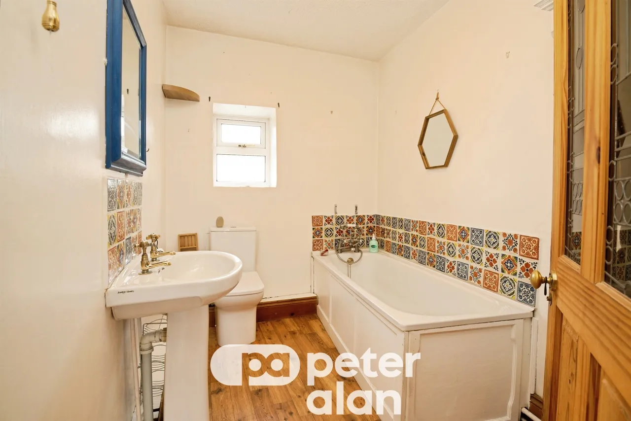Bishop Street, Newport, NP19, photo 11