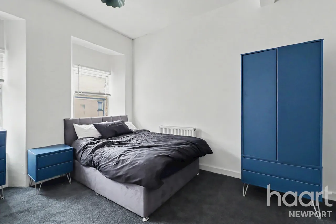Beaufort Street, NP23, photo 2