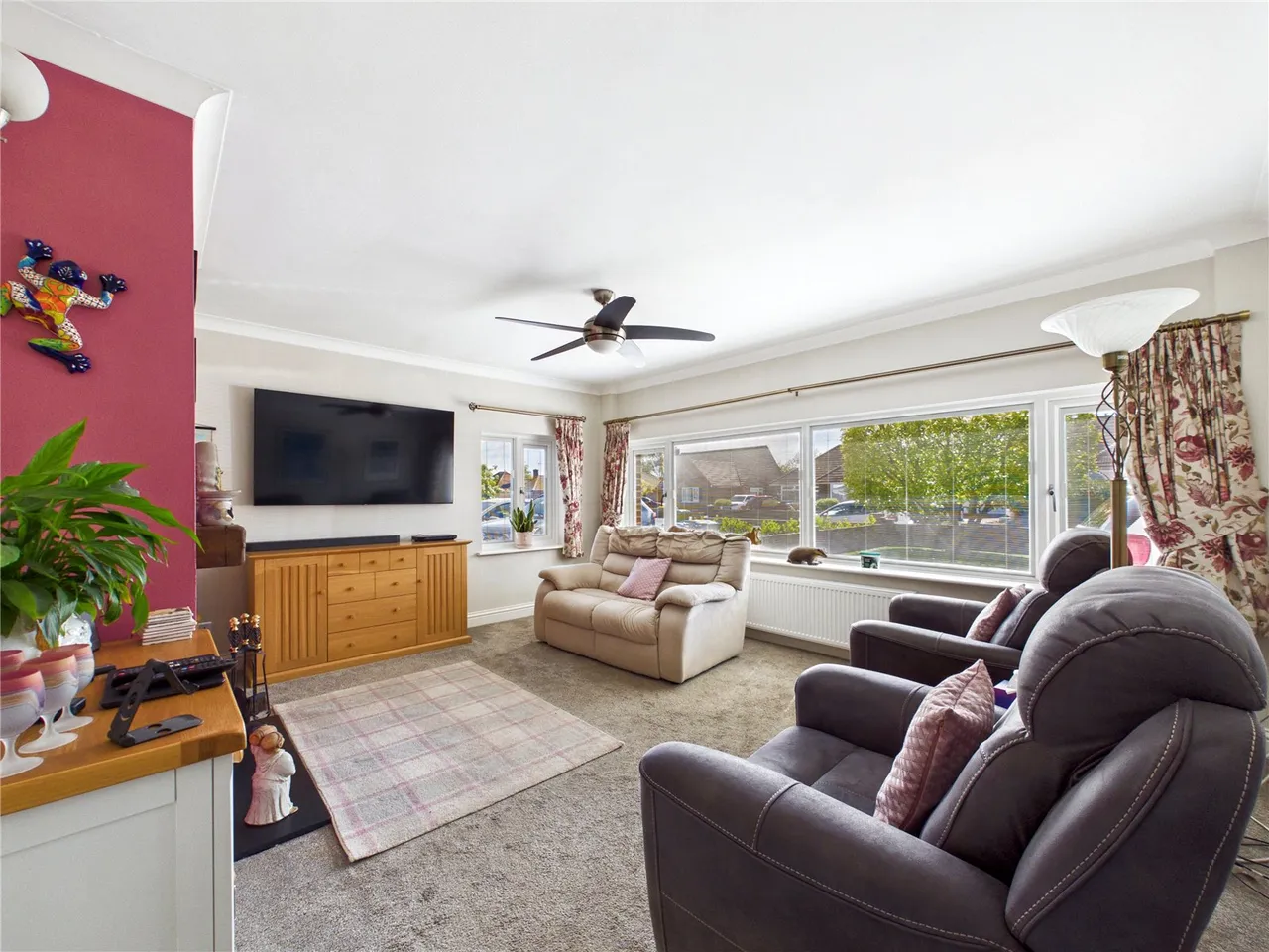 3 bed house for sale, Rosemary Avenue, Felixstowe, IP11