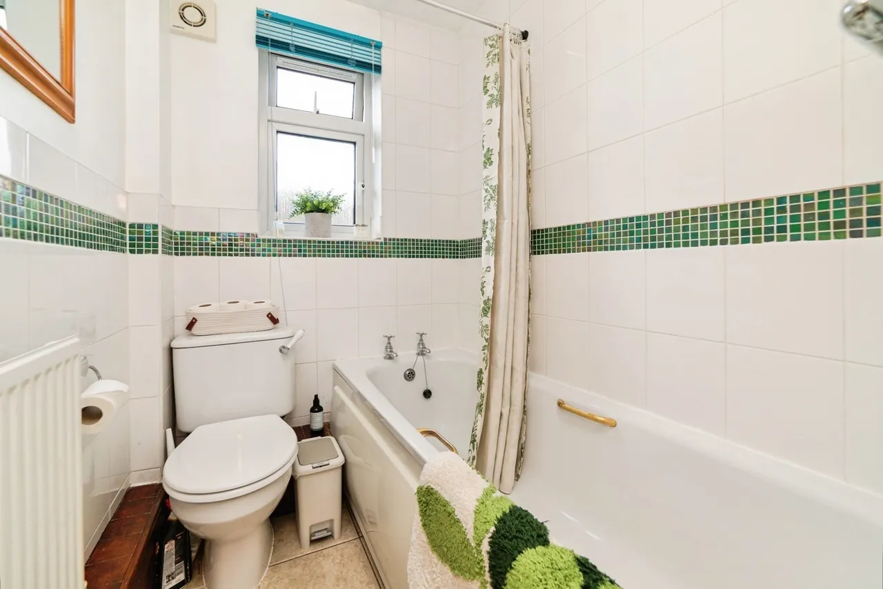 Hospital Road, Arlesey, Bedfordshire, SG15, photo 10
