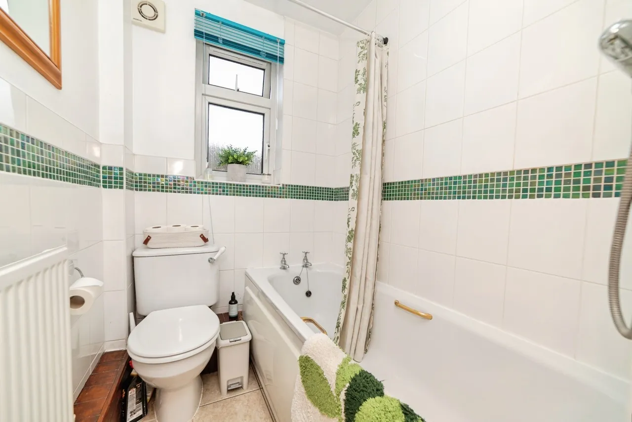 Hospital Road, Arlesey, Bedfordshire, SG15, photo 25