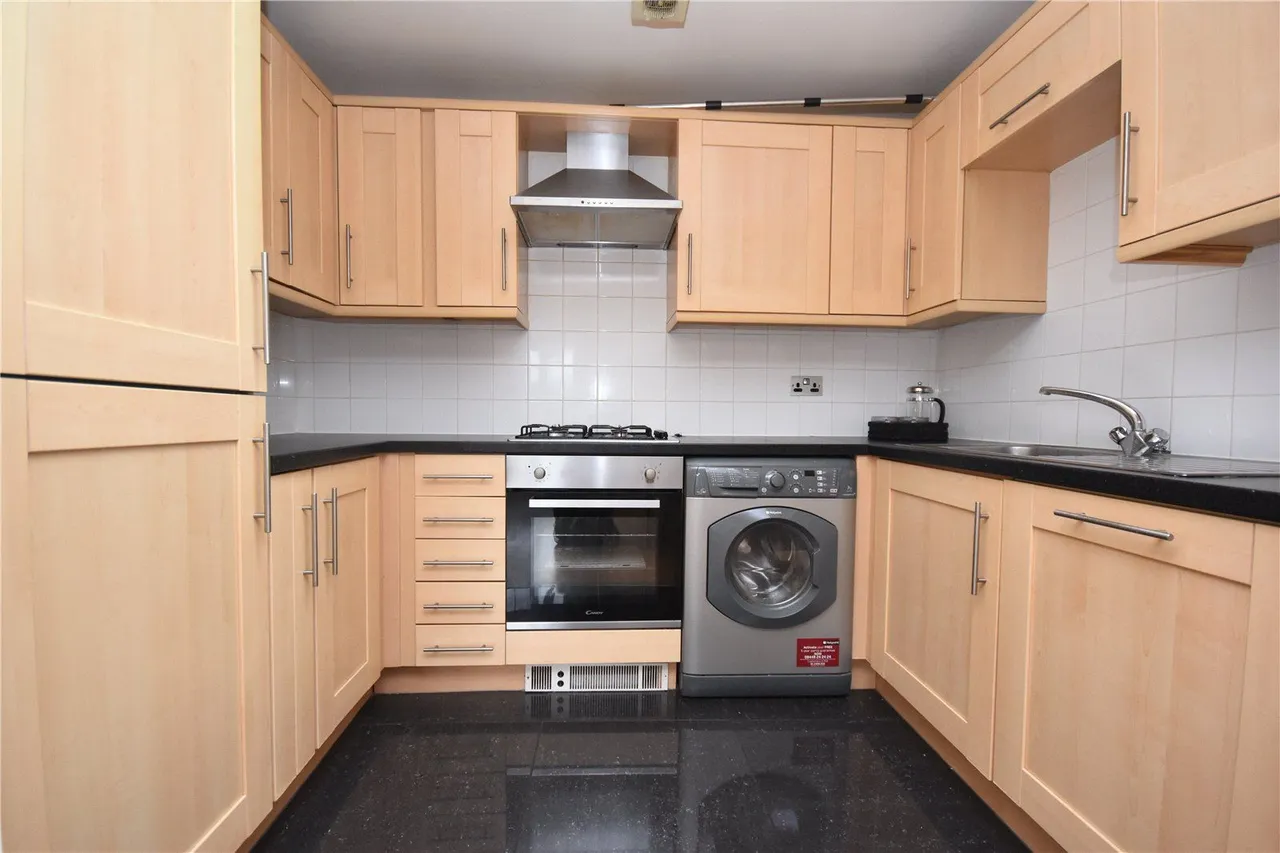 Great North Road, Micklefield, LS25, photo 4
