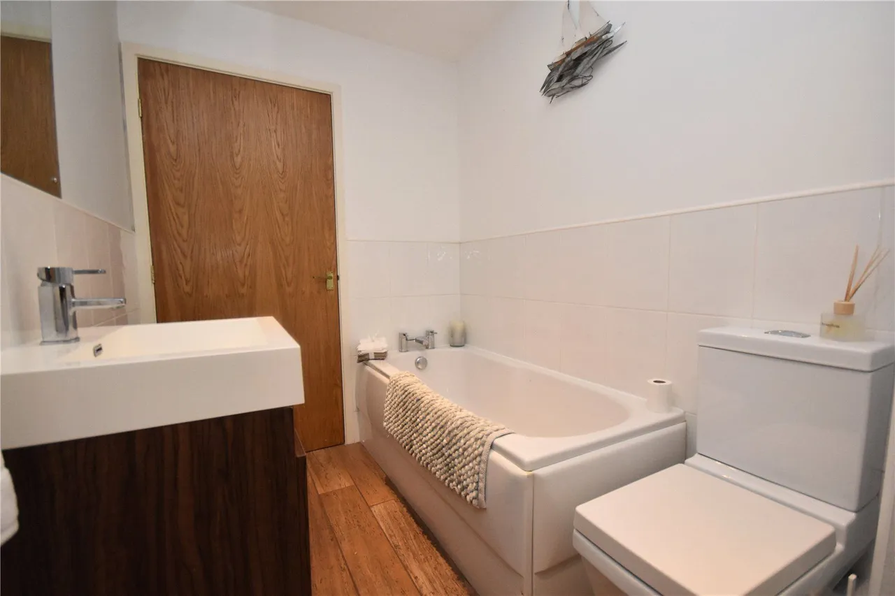 Great North Road, Micklefield, LS25, photo 10
