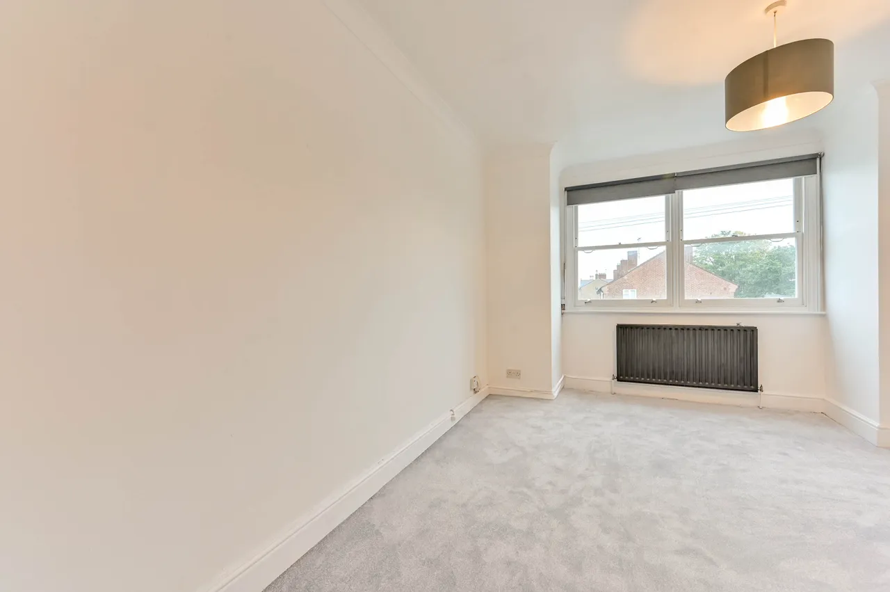 New Malden, KT3, photo 4