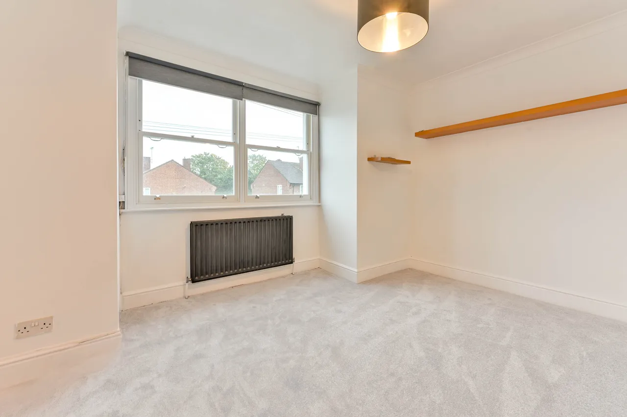 New Malden, KT3, photo 2