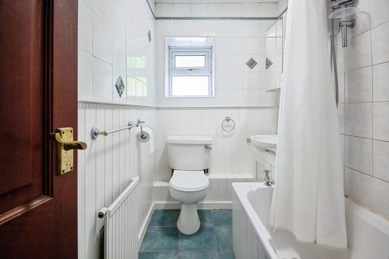 Loxley Road, SHEFFIELD, South Yorkshire, S6, photo 11