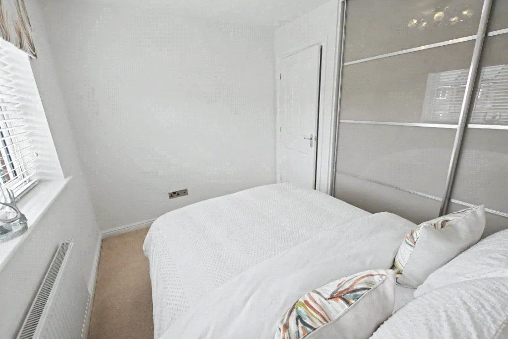 Greenmoor Avenue, Farnley, LS12, photo 9