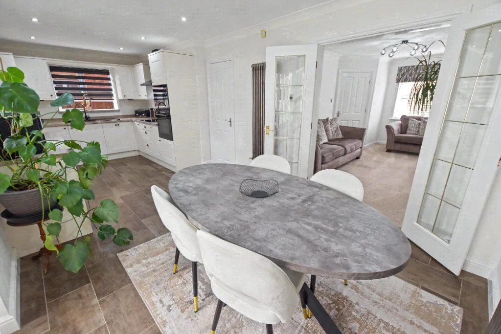 Greenmoor Avenue, Farnley, LS12, photo 18