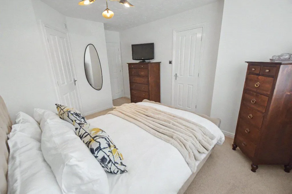 Greenmoor Avenue, Farnley, LS12, photo 2